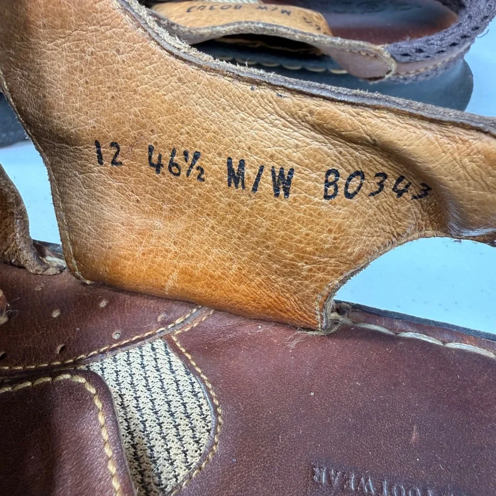 Born Men's Brown Leather Fisherman Sandals Size 12 EU 46.5 Rugged Closed Toe